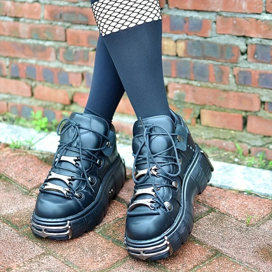 Women Thick Platform Sneakers Rock Metal Decoration Punk Casual Trainers