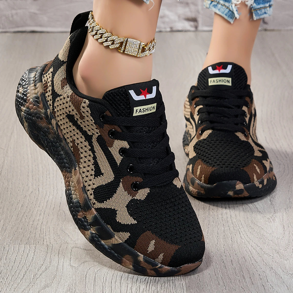 Women Breathable Mesh Sneakers Lightweight Flexible Lace Up Walking Shoes