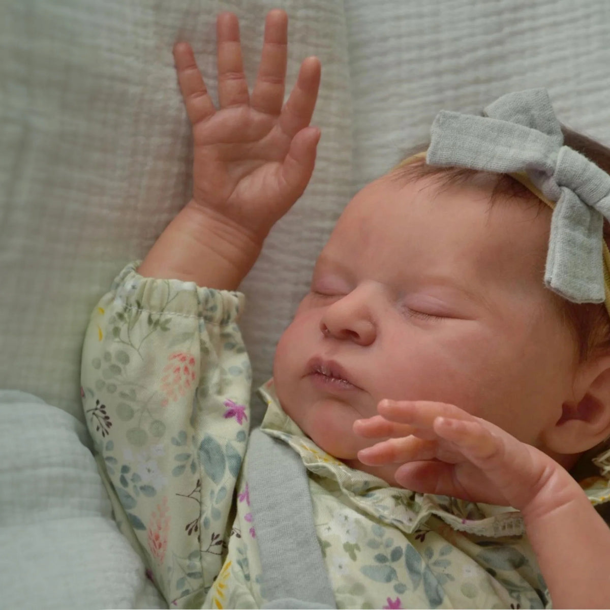 BZDOLL Asleep Reborn Doll Cloth Body Vinyl Limbs Lifelike Toy