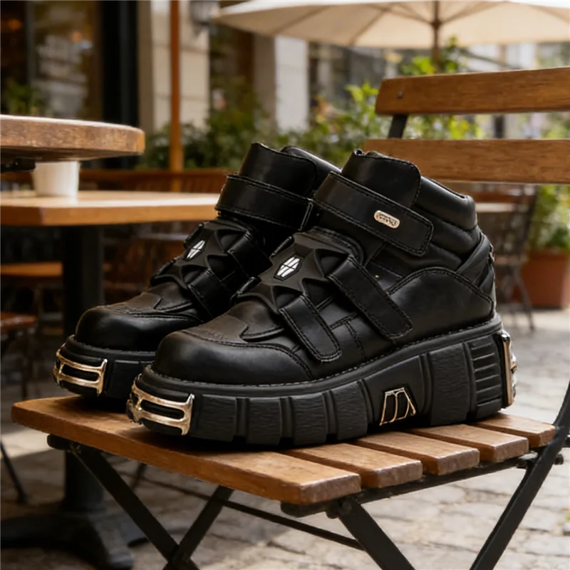Women's Gothic Metal Decoration Chunk Heel Platform Punk Fashion Sneakers