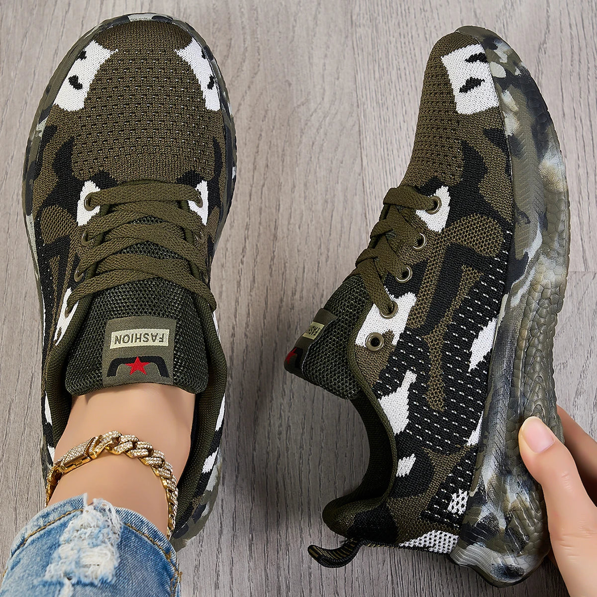 Women Breathable Mesh Sneakers Lightweight Flexible Lace Up Walking Shoes